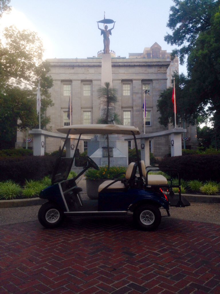 Cary Cart Company Golf Cart in front of Capitol Building