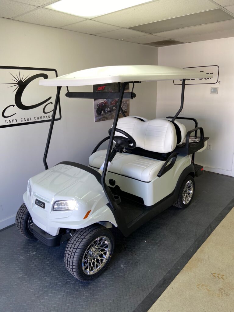 Metallic Glacier White Club Car